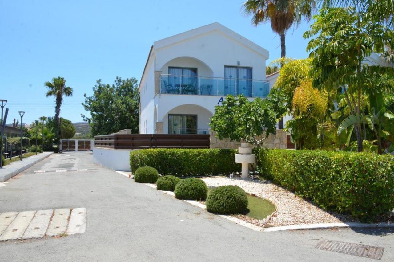 Latchi Escape Hotel And Suites Polis Exterior foto